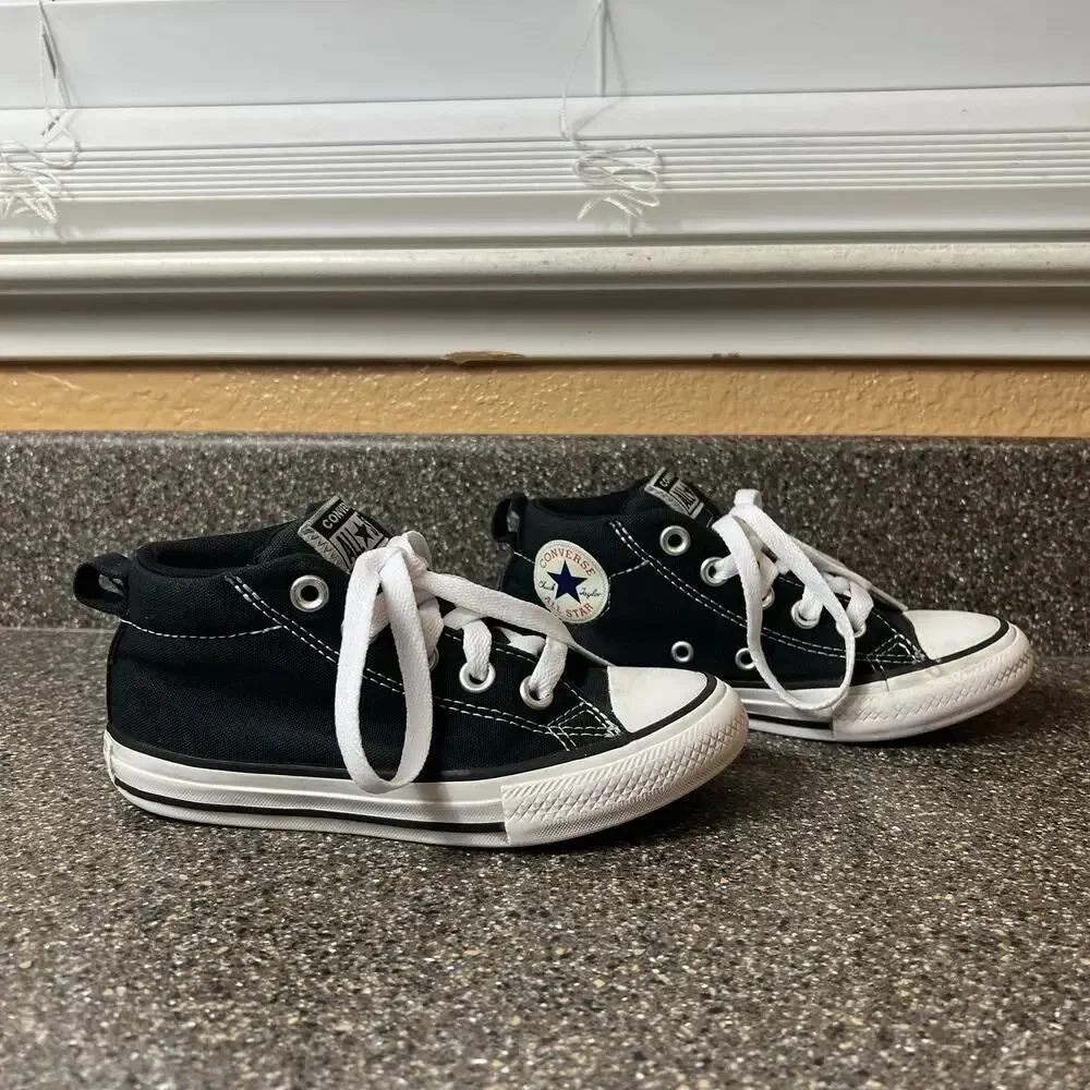 Converse All Star Kid Youth Sz 12 Black Canvas Sneaker Lace Up Mid Padded Tongue